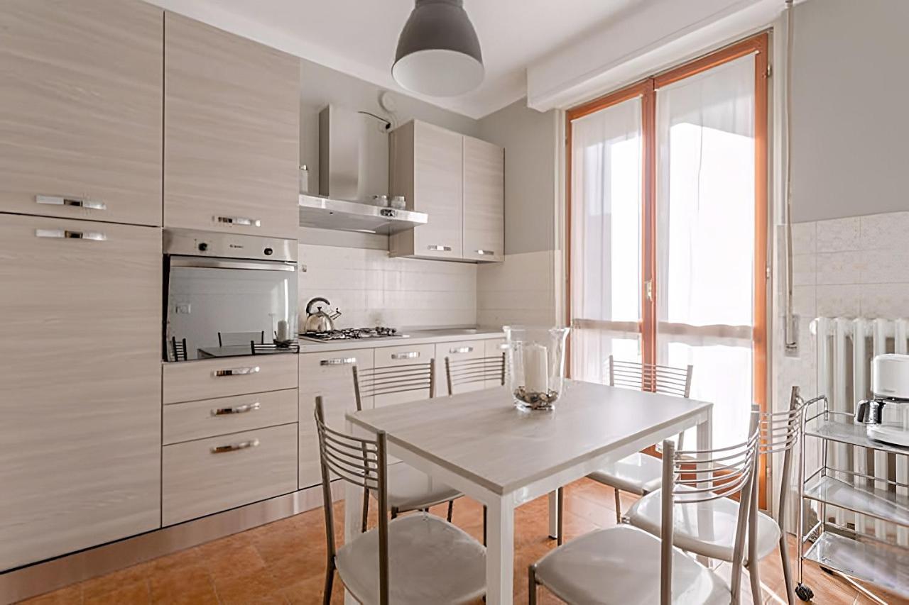 Natural Chic - Close To City Center And Beach - Parking Ντεζεντσάνο ντελ Γκάρντα Εξωτερικό φωτογραφία